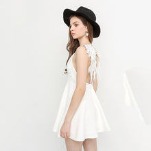 New Summer Women V-Neck Sleeveless Dress Fashion Feathers Slim Sexy Party Dresses Backless Beach Dress Vestidos 72266 GS