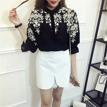 New Women Embroidery Print Blouse Stand Collar Three Quarter Sleeve Tee Shirt Button Blouses Fashion Plus Size Blusas 72197 GS