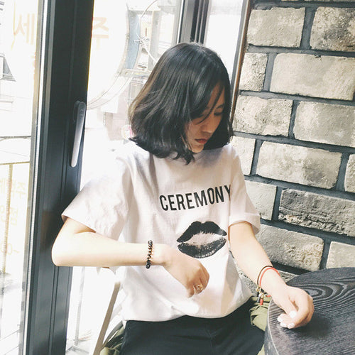 CEREMONY Letter Black Lip Print t-shirt  New Women Harajuku T shirts Women Short Sleeve Female O-neck Tops Plus Size 72671 GS