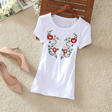 Fashion  New Summer Short Sleeve T-shirts Chinese Style Flowers Embroidery T Shirts Plus Size Female Casual Women Tops 72608 GS