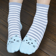 Meias  Hot Sale 3D Animals Striped Cartoon Socks Women Girls Cute Cat Footprints Funny Cotton Socks Floor calcetines 5Colors GS