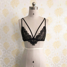Plus Size Women Sexy Lace Crop Tops  Black White Translucent strappy Ladies Sexy Cami Tops Cropped Camisole Top Femme GS