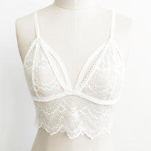 Sexy Women Floral Lace Sheer Bralette Bustier Black/White Hollow Out Unpadded Sexy Lady Crop Top Triangle Bra Cropped Femme #33 GS