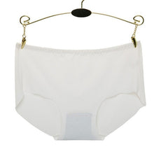 Sexy Women Underwear Invisible Ice Silk Seamless Intimates Breathable Underwear Women Girl panties sous vetement femme sexy GS