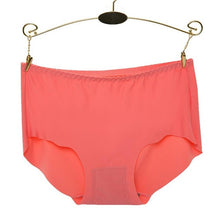 Sexy Women Underwear Invisible Ice Silk Seamless Intimates Breathable Underwear Women Girl panties sous vetement femme sexy GS