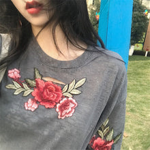 Woman Tops Tee  New Fashion Rose Embroidery T-Shirt Women Loose Short Sleeves Hollow T-shirt O-neck Loose Clothing 33031 GS